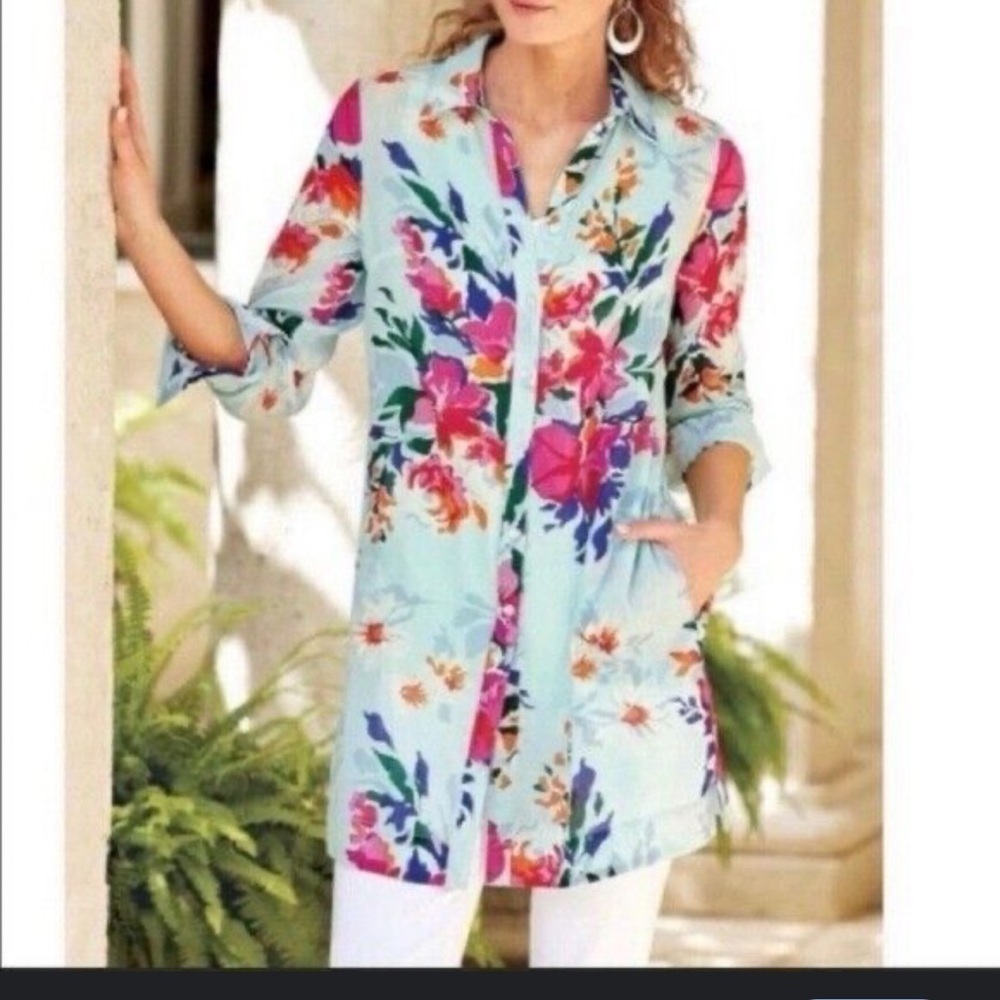 Soft Surroundings blue floral 3/4 sleeve tunic
